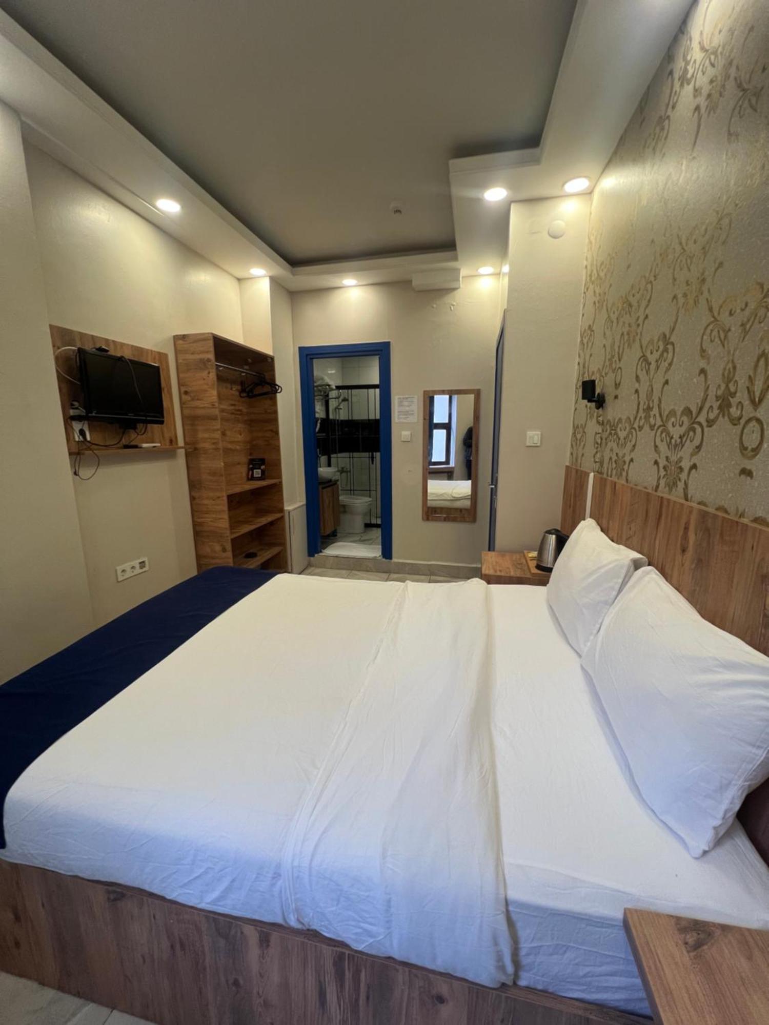 Eymen Palace Hotel อิสตันบูล ภายนอก รูปภาพ